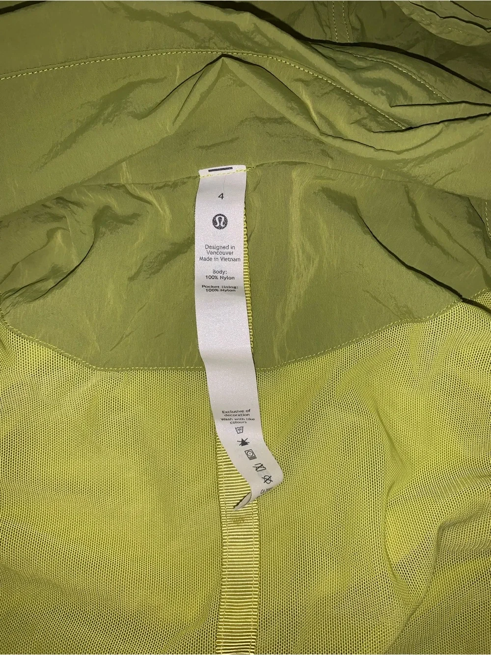 Women’s lululemon green windbreaker jacket